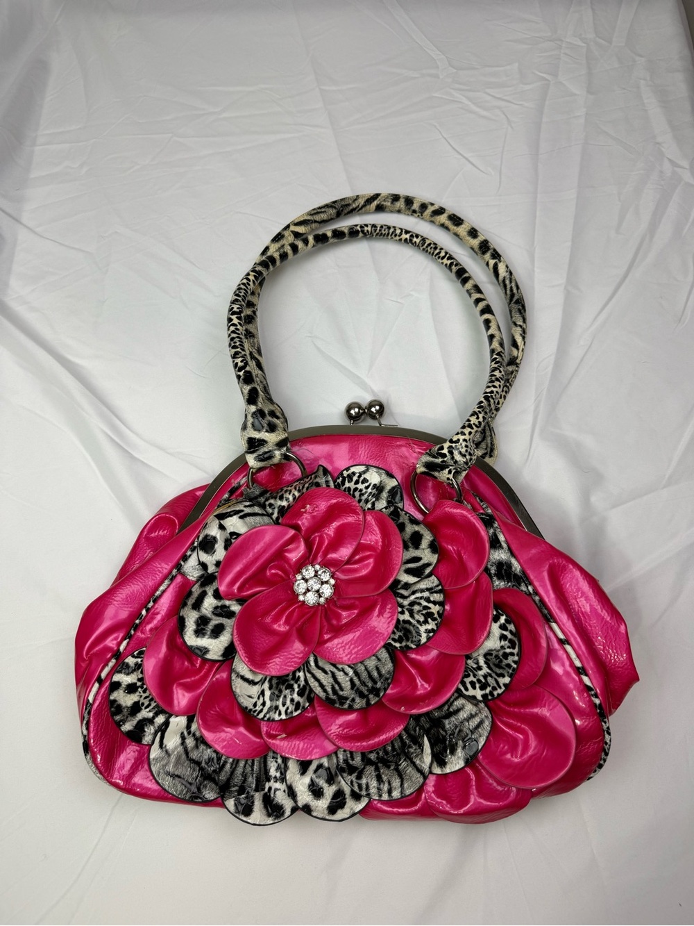 Women’s Hot Pink Floral Appliqué Shoulder Bag